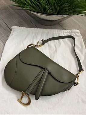 C D Olive Saddle Hand Bag